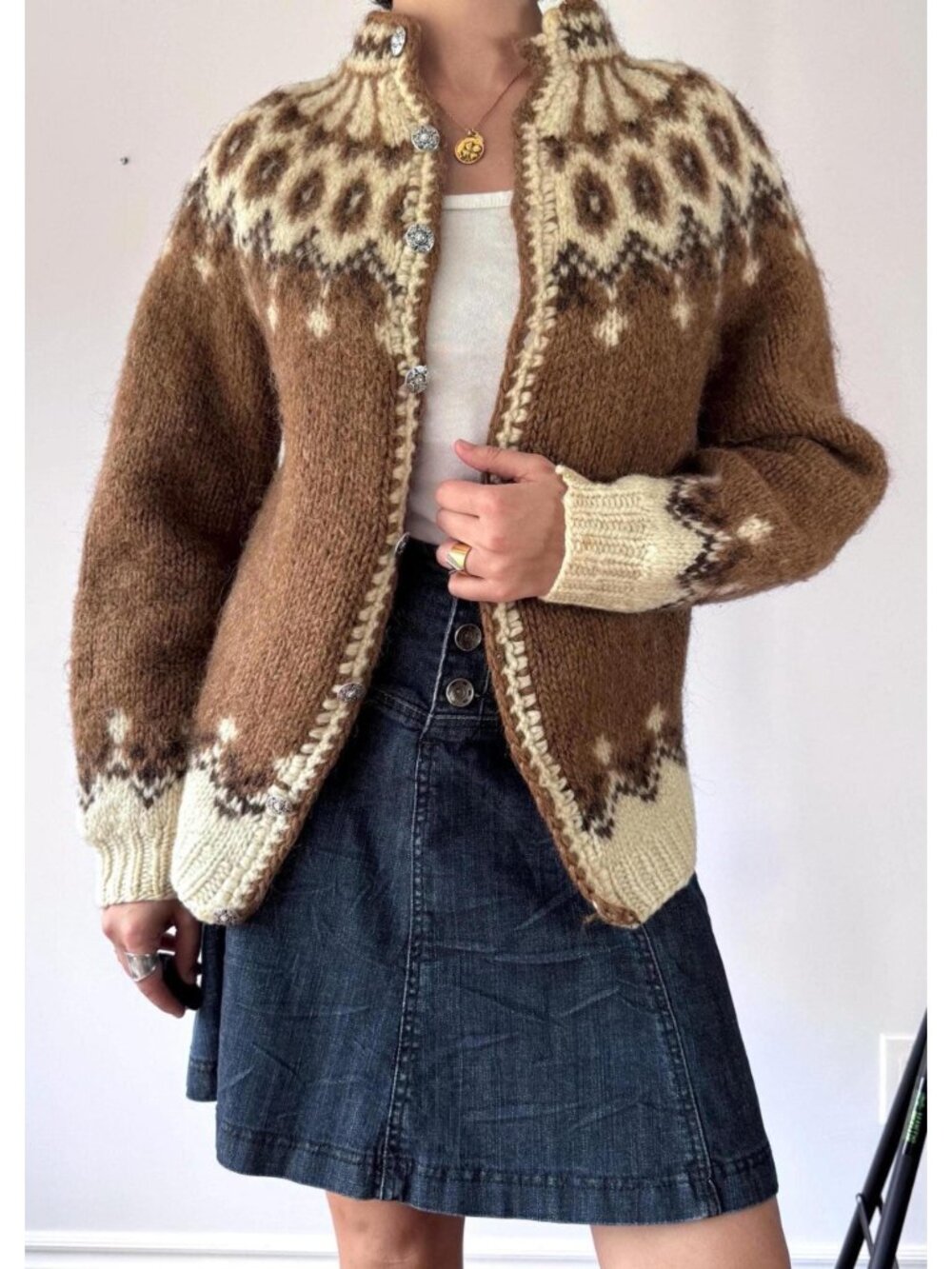 Vintage brown fair isle nordic icelandic wool chunky hand knit cardigan sweater - Picture 6 of 8